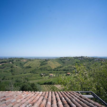 Il Castellaro Bed & Breakfast Borghi Luaran gambar